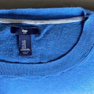 Gap Split-Hem Classic Long-Sleeve Crewneck Sweater